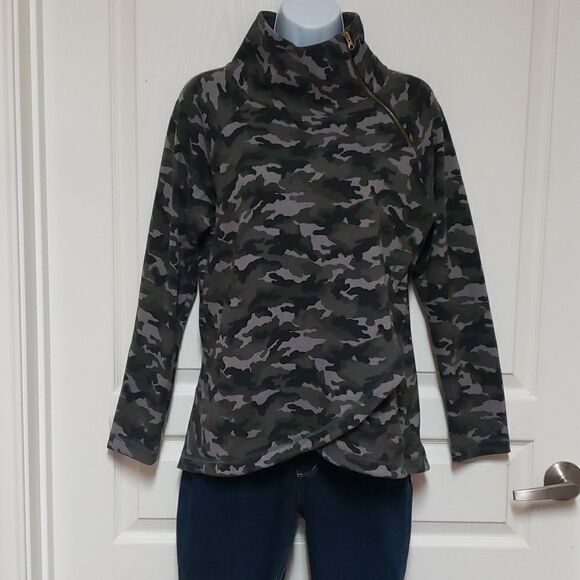 🌹Duffield Lane Camo Winter Top sz S - Picture 4 of 6